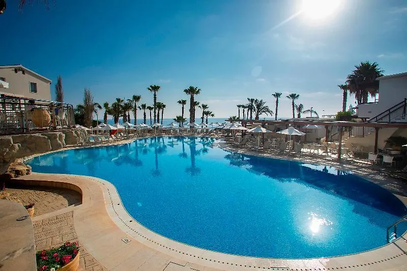 Louis Althea Kalamies Luxury Villas Protaras Chypre
