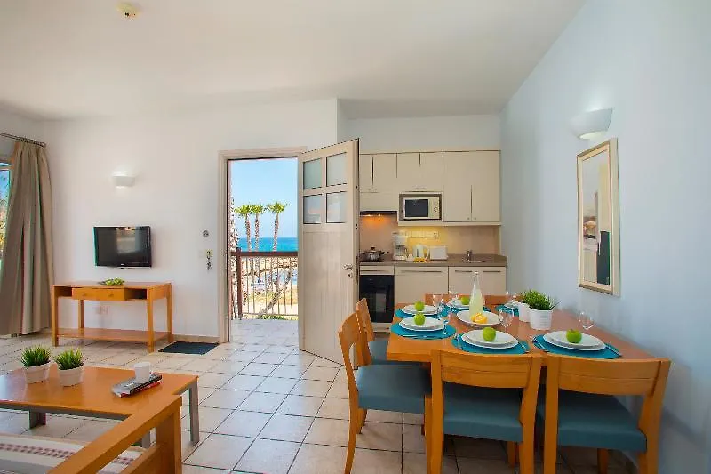 Louis Althea Kalamies Luxury Villas Protaras Chypre